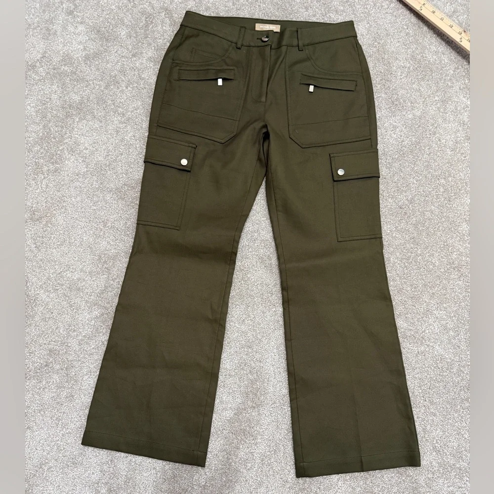 Michael Kors Collection - Spruce Cotton Crop Flare Cargo Pant - size 4 - NWT